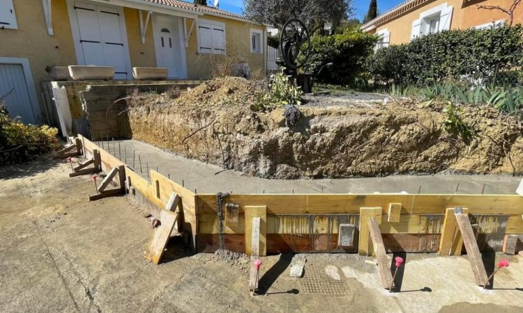 Création d'une fondation mur de soutènement à Saint-Gély-du-Fesc